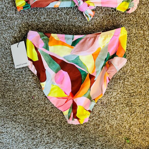 Gibson Latimer 2 Piece Swim suite XS - Picture 6 of 7